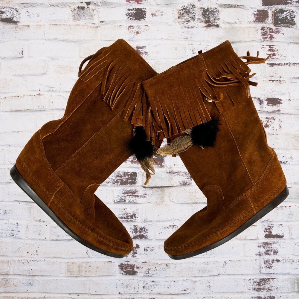 Minnetonka Suede Fringe & Feathers Festival Boots